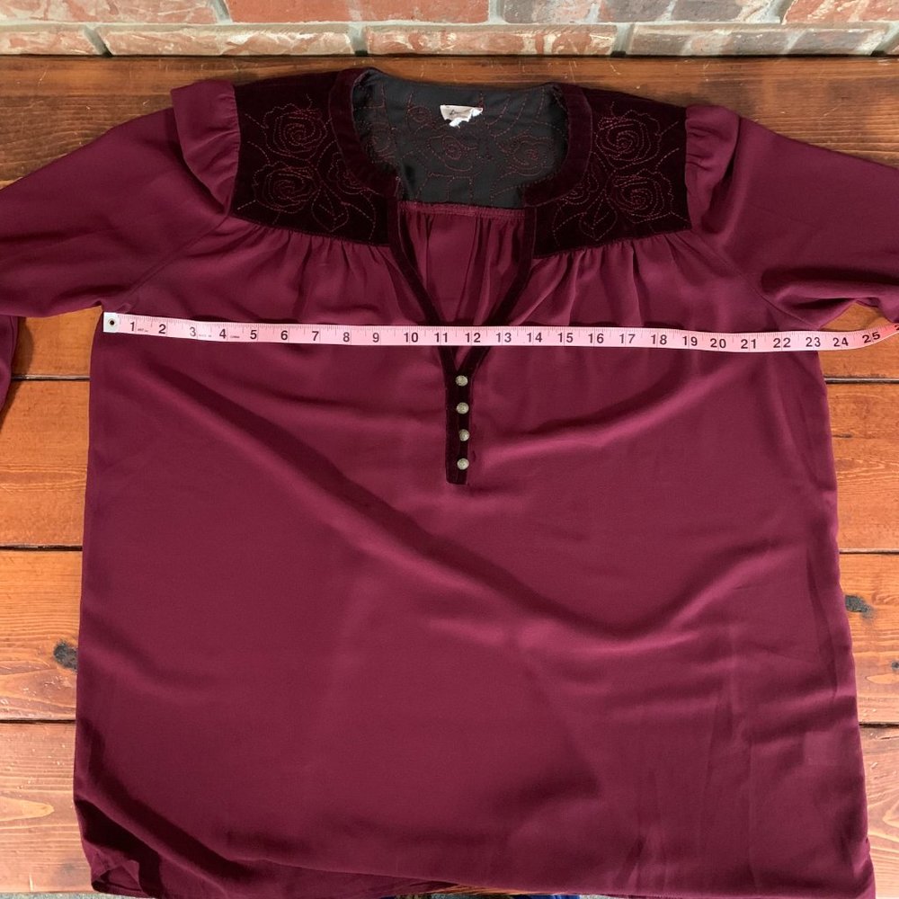 Love Riche Maroon Large Long Sleeve Floral Velvet Detail Plunge Neck Blouse EUC - Picture 12 of 14